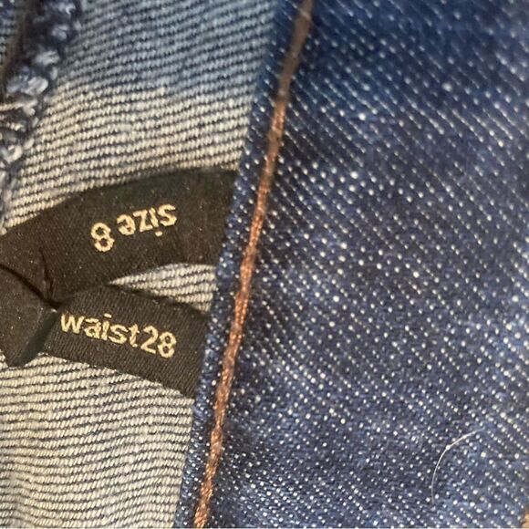 Nine West bootcut straight stretch jeans w/flap fastened back pockets run big - Picture 9 of 13